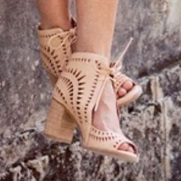 Jeffrey Campbell Shoes - Jeffrey Campbell Cordillo Natural Ankle Boots 8 M